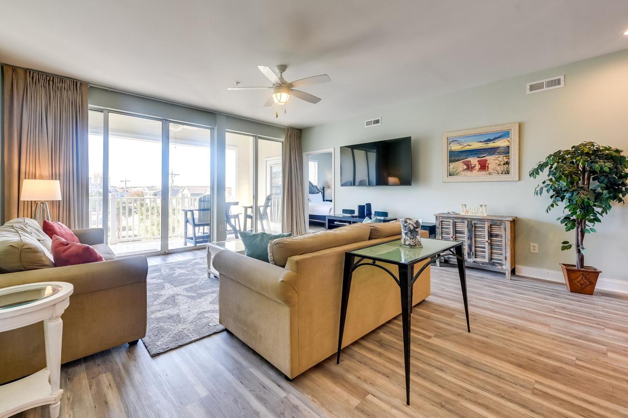 Roomy North Myrtle Beach Condo, Walk To Beach Zewnętrze zdjęcie