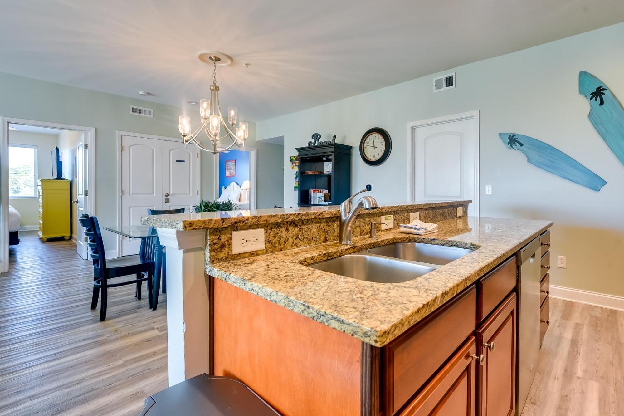 Roomy North Myrtle Beach Condo, Walk To Beach Zewnętrze zdjęcie